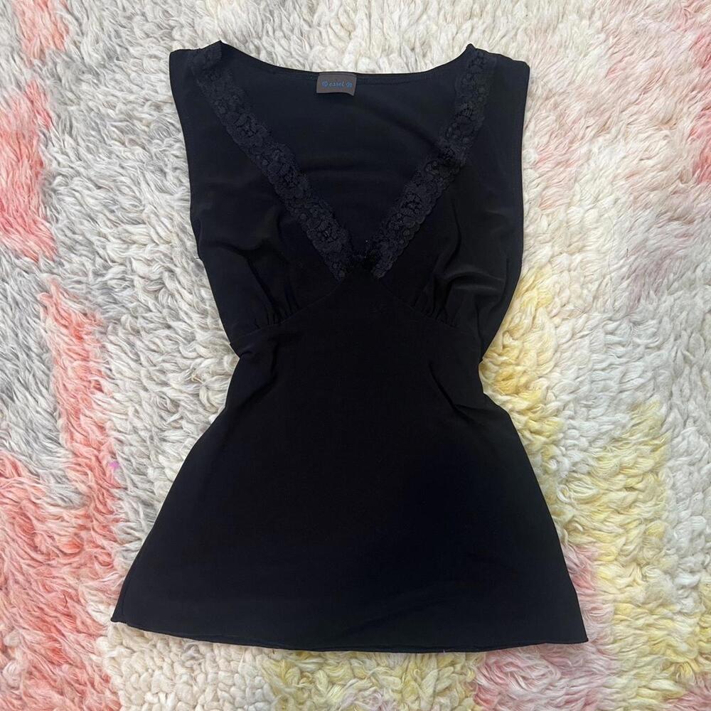 y2k black lace trim sleeveless top